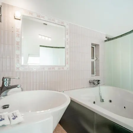 Casa Mares * 타비라