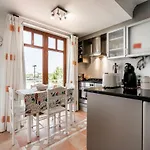 Casa Mares